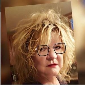 Meet your Posher, Vicki